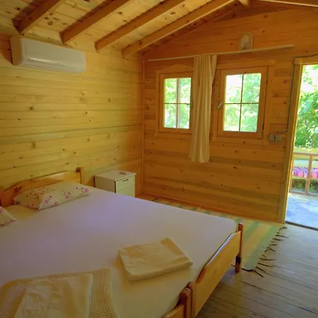 Montenegro Hotel *